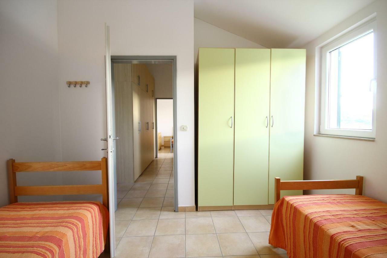 Apartments Kala mendula Sutivan Bagian luar foto